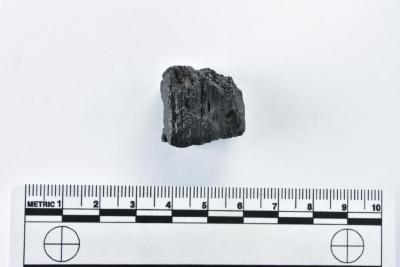 1986.008.0932j